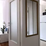 Apartment Buble Split