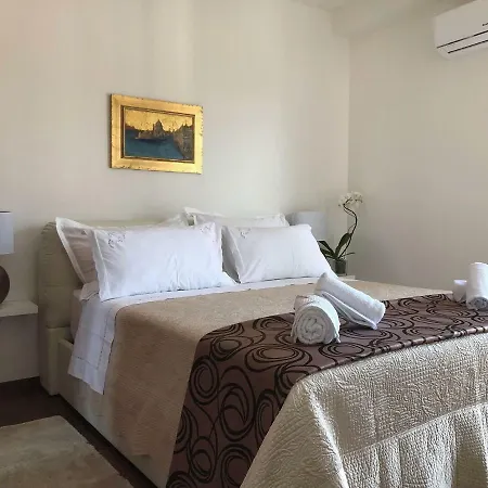 Buble Apartment Split