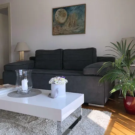 Apartment Buble Split